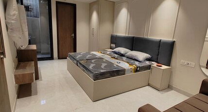 White Tiger Room Type - Premium Room 2