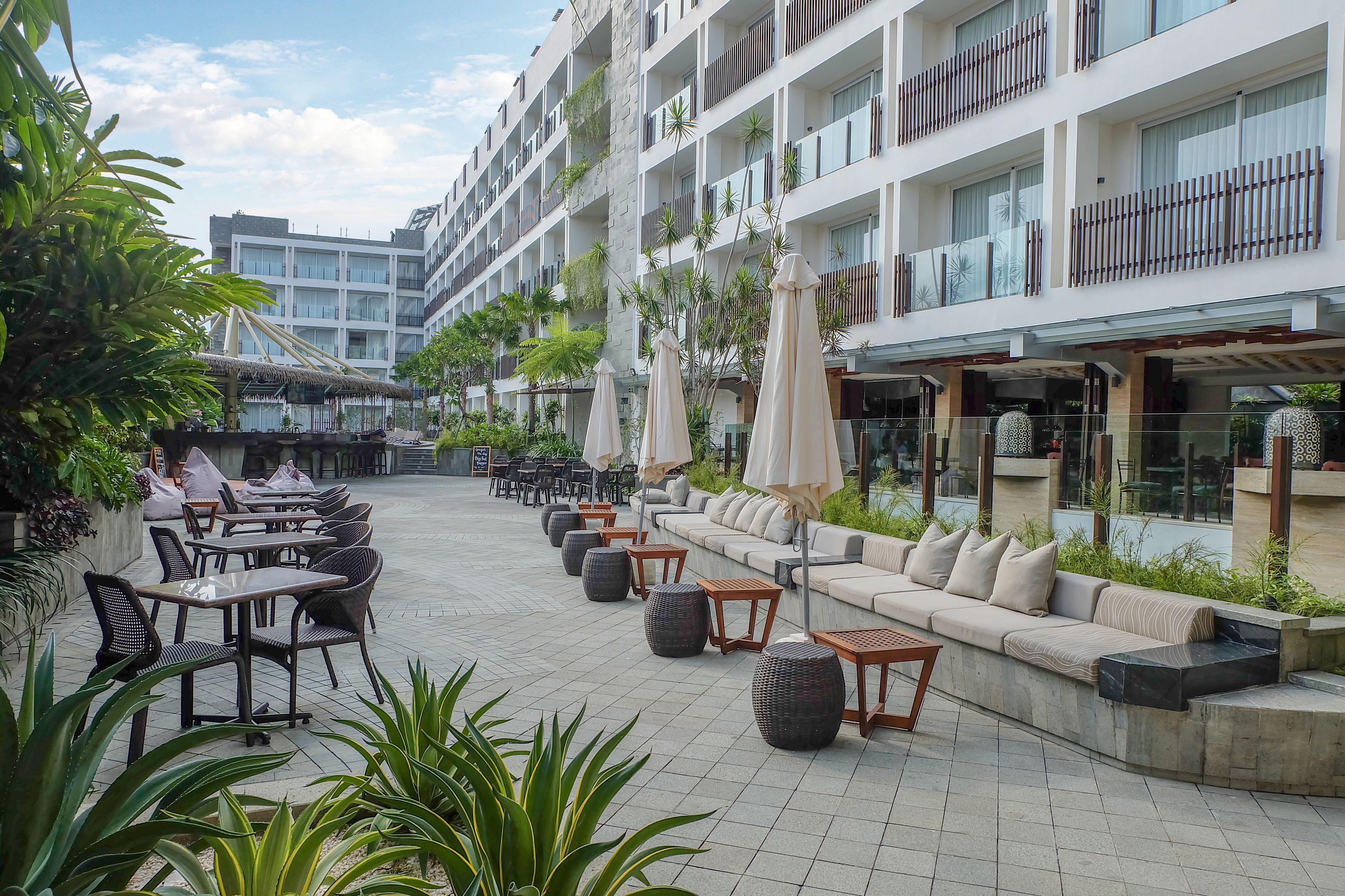 Fairfield by Marriott Bali Legian - Tap to explore photos
