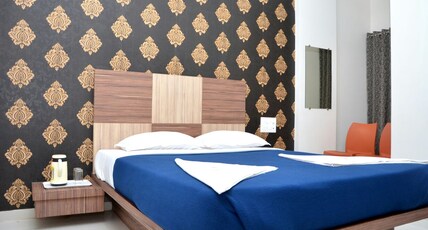 Hotel New Tandoor Corner Room Type - Deluxe Room AC