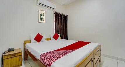Hotel O MALA RESIDENCY Room Type - Classic