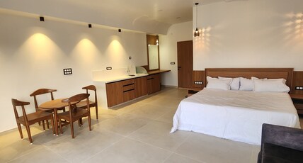 Amrutiya Farm Room Type - Suite Room