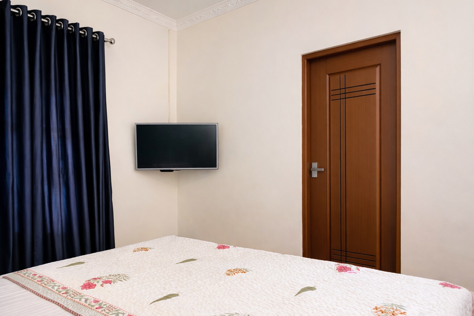 Hotel Sonetta Residency - Tap to explore photos