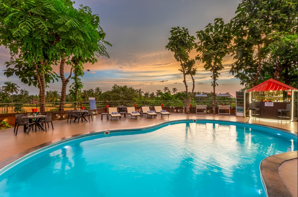 Aurum Resorts Morjim, 500 meters from Beach - Tap to explore photos