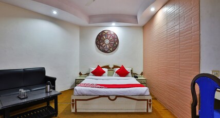 New Hotel Gokul Room Type - Executive Room