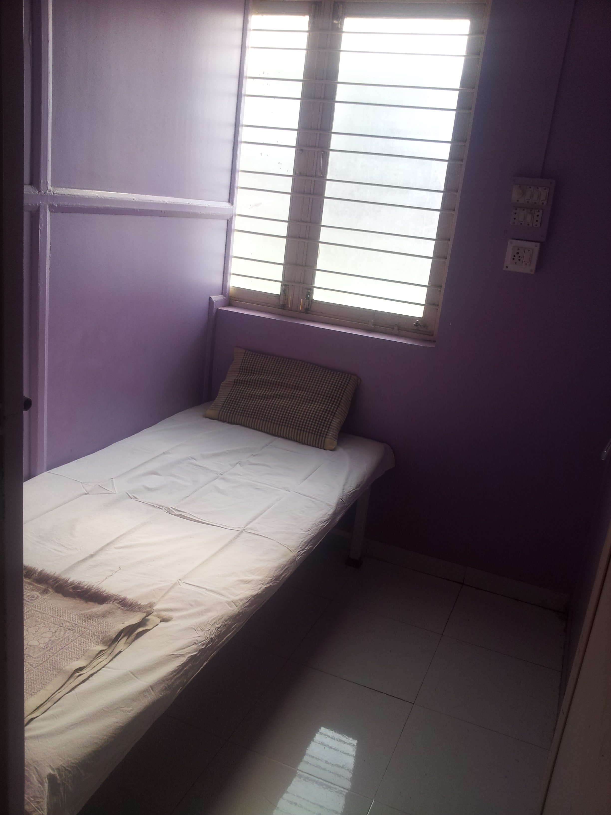 Shree Balaji Guest House - Tap to explore photos
