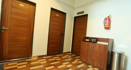 Shrinidhi Residency Room Type - Standard Non AC Double Room