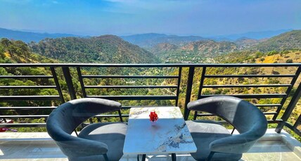 The Astral Room Type - S.Deluxe Room With Balcony Valley View