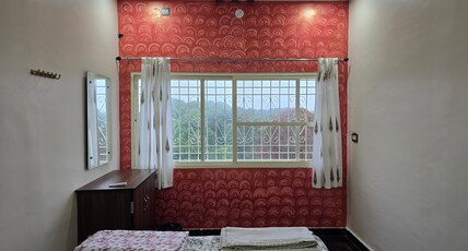 Lakshmi Villa Room Type - Queen size bed room with garden view