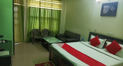 7- HIGH ROCK HOTEL Room Type - deluxe room