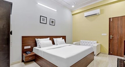 Hotel Prime Ganesh Room Type - Ac Deluxe Room with Balcony