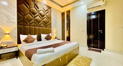 Hotel Seven Inn Near Delhi Airport Room Type - Deluxe Room With Free Airport Drop