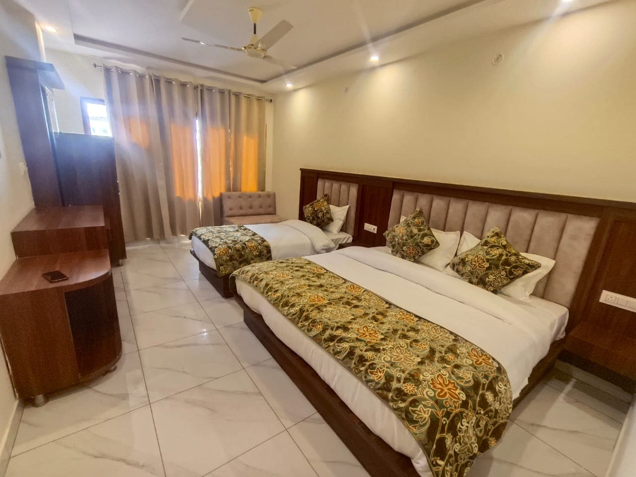 Dev Residency Inn| Near Katra Railway Station - Tap to explore photos