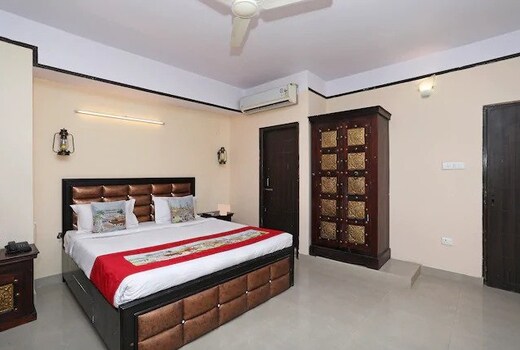Hotel Anand Palace