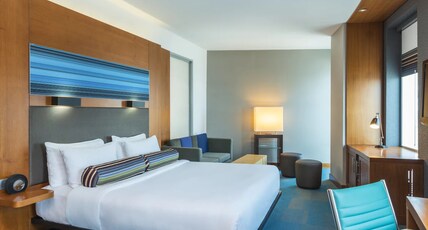 Aloft by Marriott Abu Dhabi Room Type - Aloft Room, Guest room, 1 King Aloft by Marriott Abu Dhabi Room Type - Aloft Room, Guest room, 1 King
