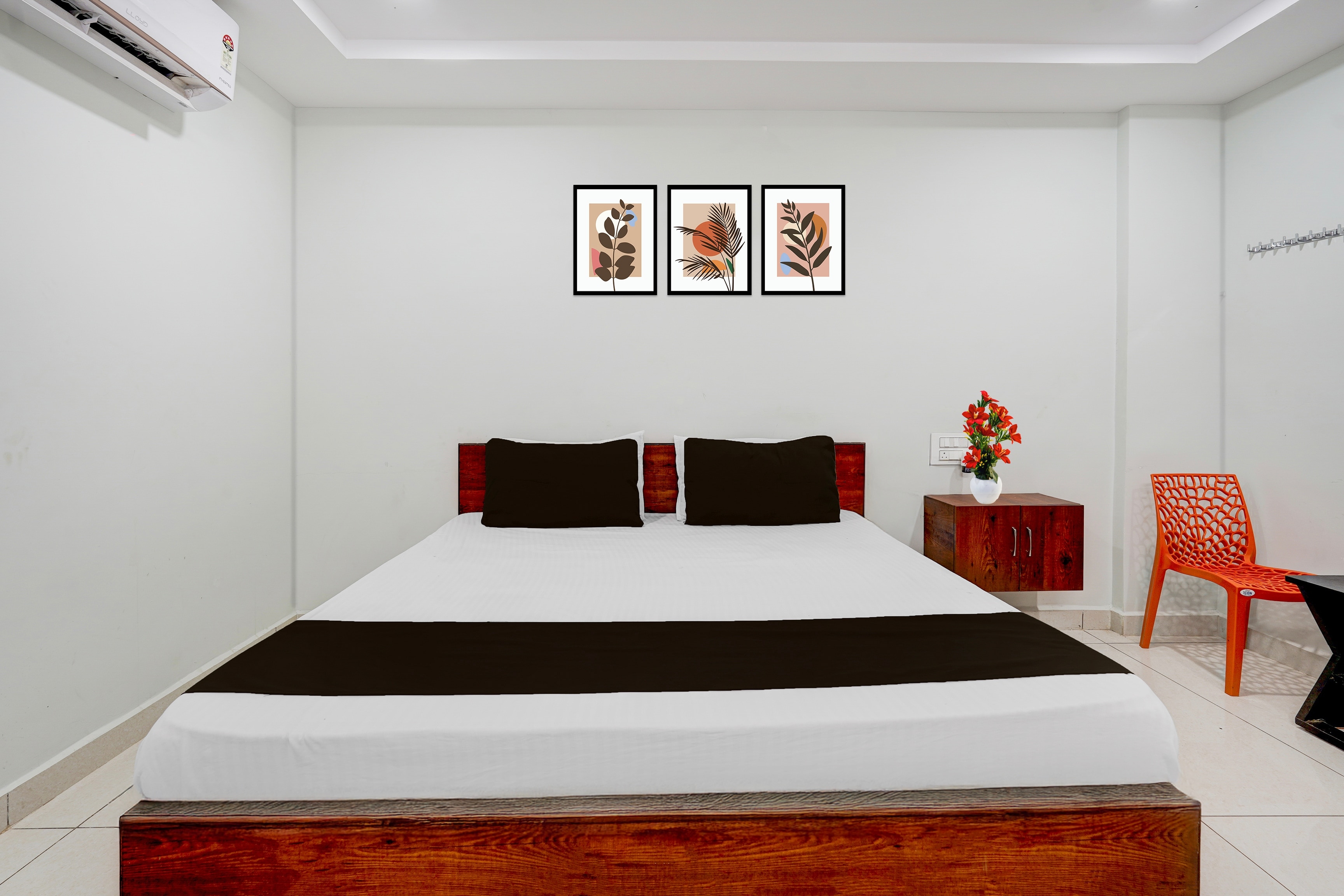 OYO Collection O Mini Bypass Nellore Road Formerly AMR Guest Inn - Tap to explore photos