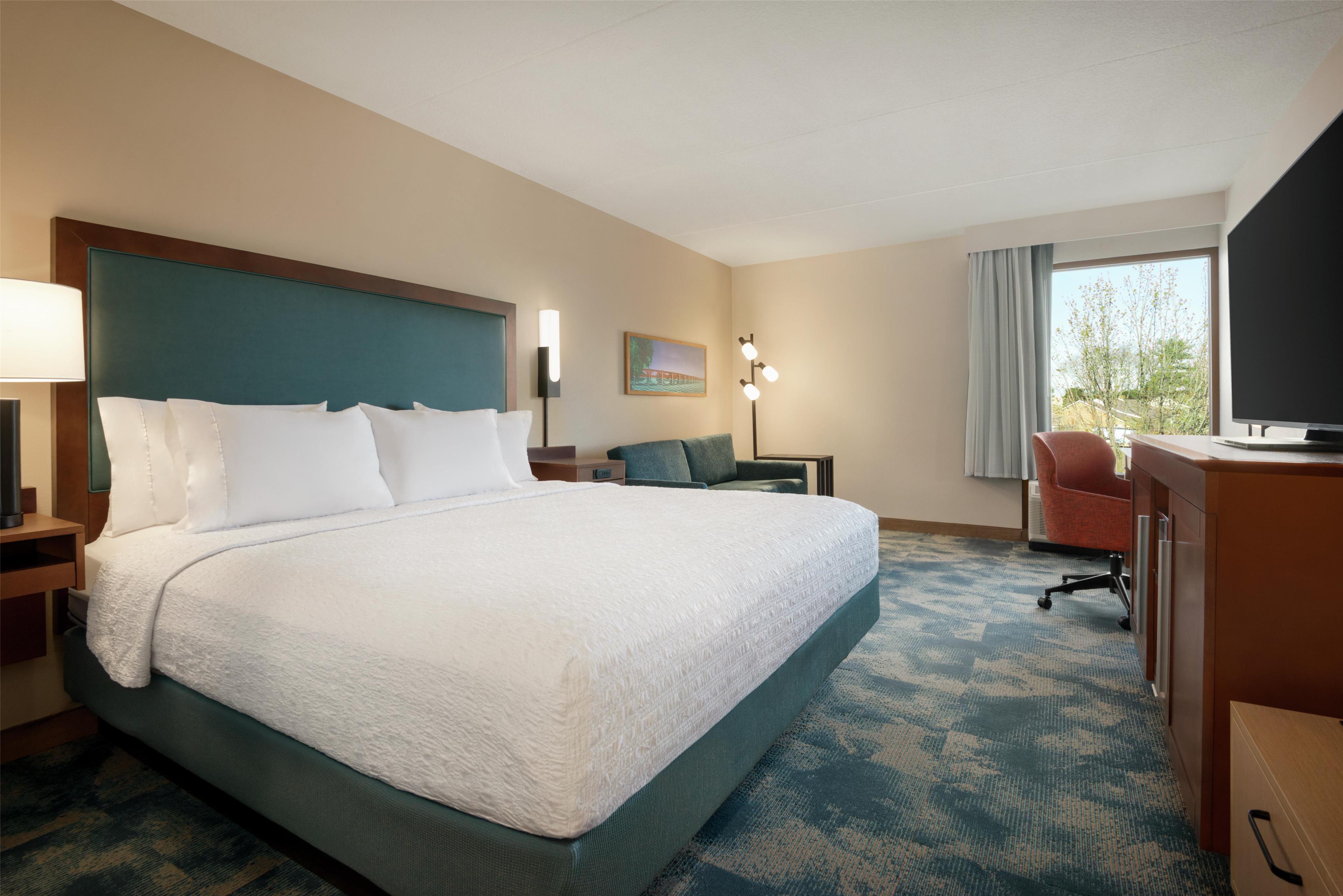 Hampton Inn Lancaster - Tap to explore photos