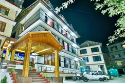 Hotel Him Regency - 2 Mins drive from Volvo Bus Stand