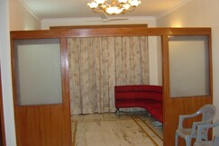 Pamposh Guest House