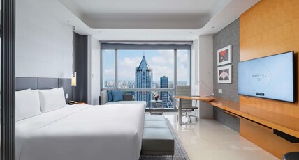 SOFITEL HAIKOU Room Type - LUXURY CLUB ROOM, Club Millsime Access,1 King Bed, City View