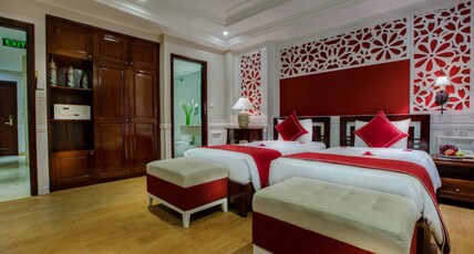 La Beaute de Hanoi Hotel Room Type - Deluxe Double or Twin Room with Internal Window La Beaute de Hanoi Hotel Room Type - Deluxe Double or Twin Room with Internal Window
