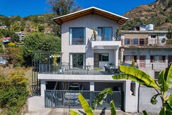 The Lakehouse Naukuchiatal by Da Aohas