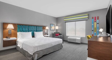 Hampton Inn & Suites by Hilton Bakersfield Central Room Type - 1 KING ACCESSIBLE TUB