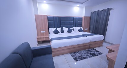 Hotel The Katra Avenue Room Type - Triple Three Bed AC Room