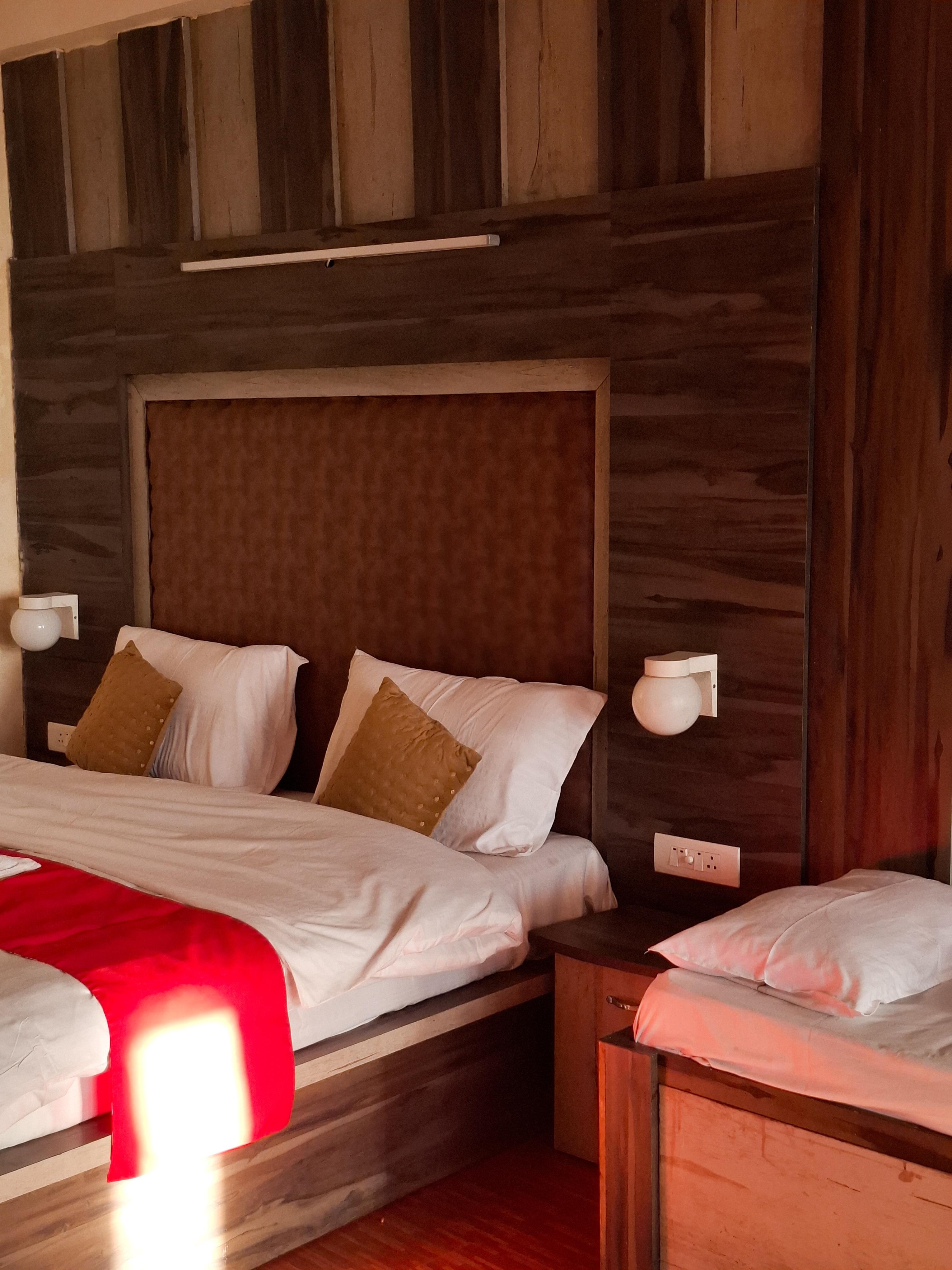 THE KRISHNA GUEST HOUSE & RESTAURANT - Tap to explore photos