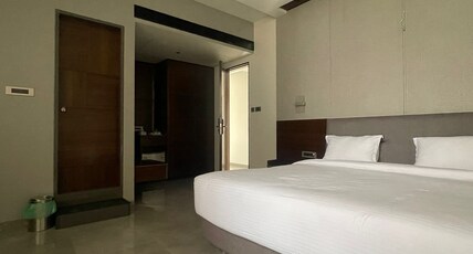 Hotel Devgiri Inn Room Type - Royal Suite