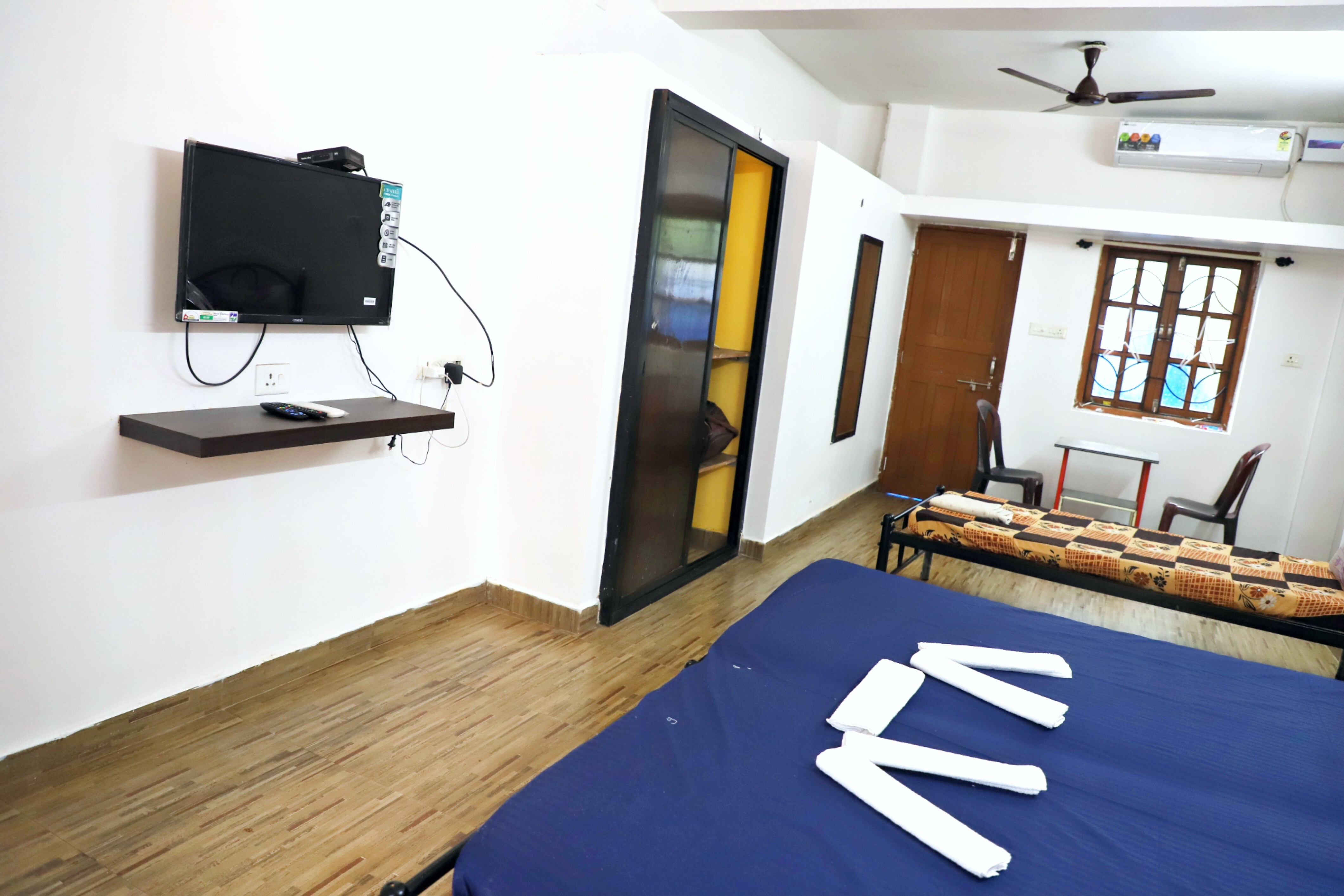 Calangute Nova Holiday Apartments - Tap to explore photos