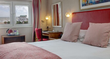 Best Western Beachcroft Hotel Room Type - 1 KING BED,NSMK,CLASIC,SEAVW