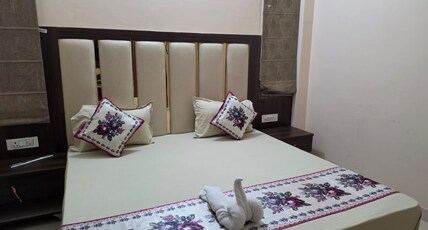 Jhilmil Jungle Resort Room Type - Jhilmil jungle view Deluxe Room
