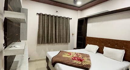 HOTEL MG PALACE Room Type - Standard and family Rooms with free cancellation