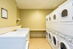 Staybridge Suites COLLEGE STATION, an IHG hotel