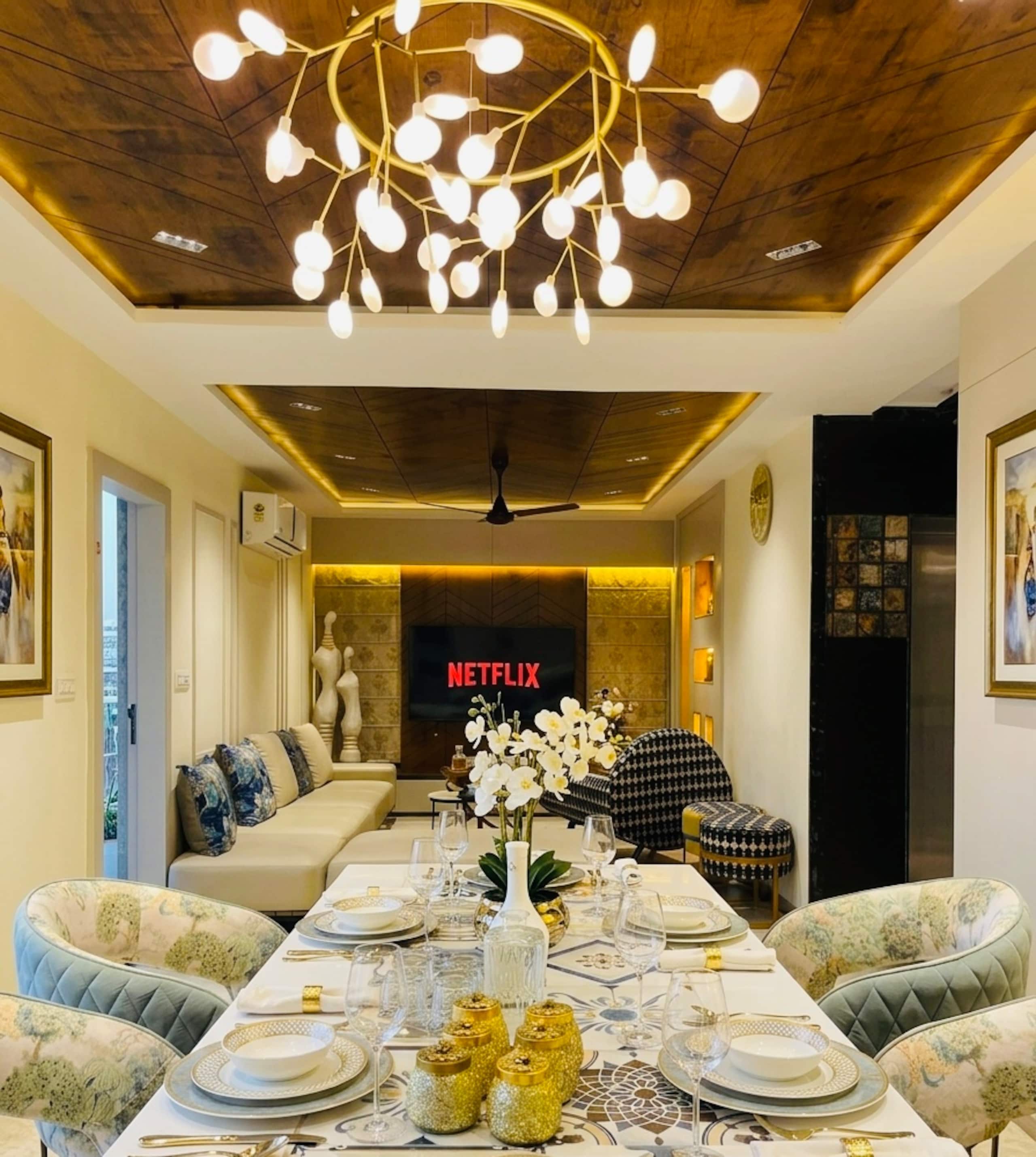 Homly Stays Luxury 3BHK Apartment Private Lift - Tap to explore photos