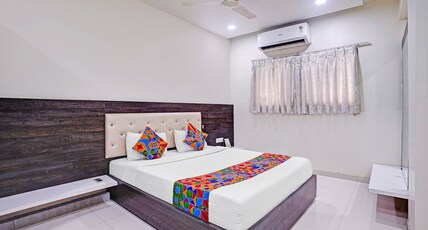 FabHotel Food Hub Room Type - Deluxe Room