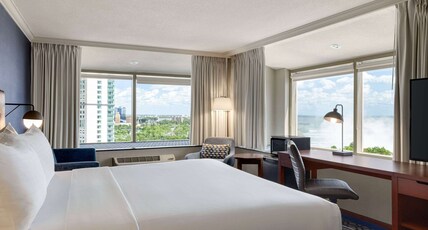Wyndham Fallsview Hotel Room Type - 1 King Bed, City View, Upper Floor, Non-Smoking Wyndham Fallsview Hotel Room Type - 1 King Bed, City View, Upper Floor, Non-Smoking