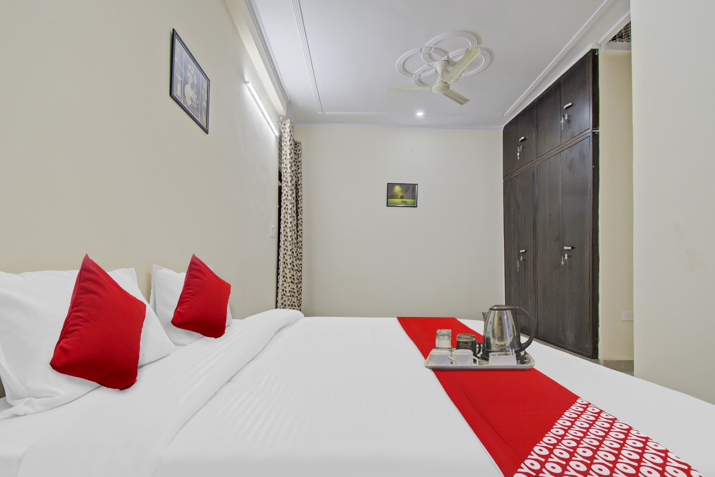 Hotel O Green Apple - Tap to explore photos