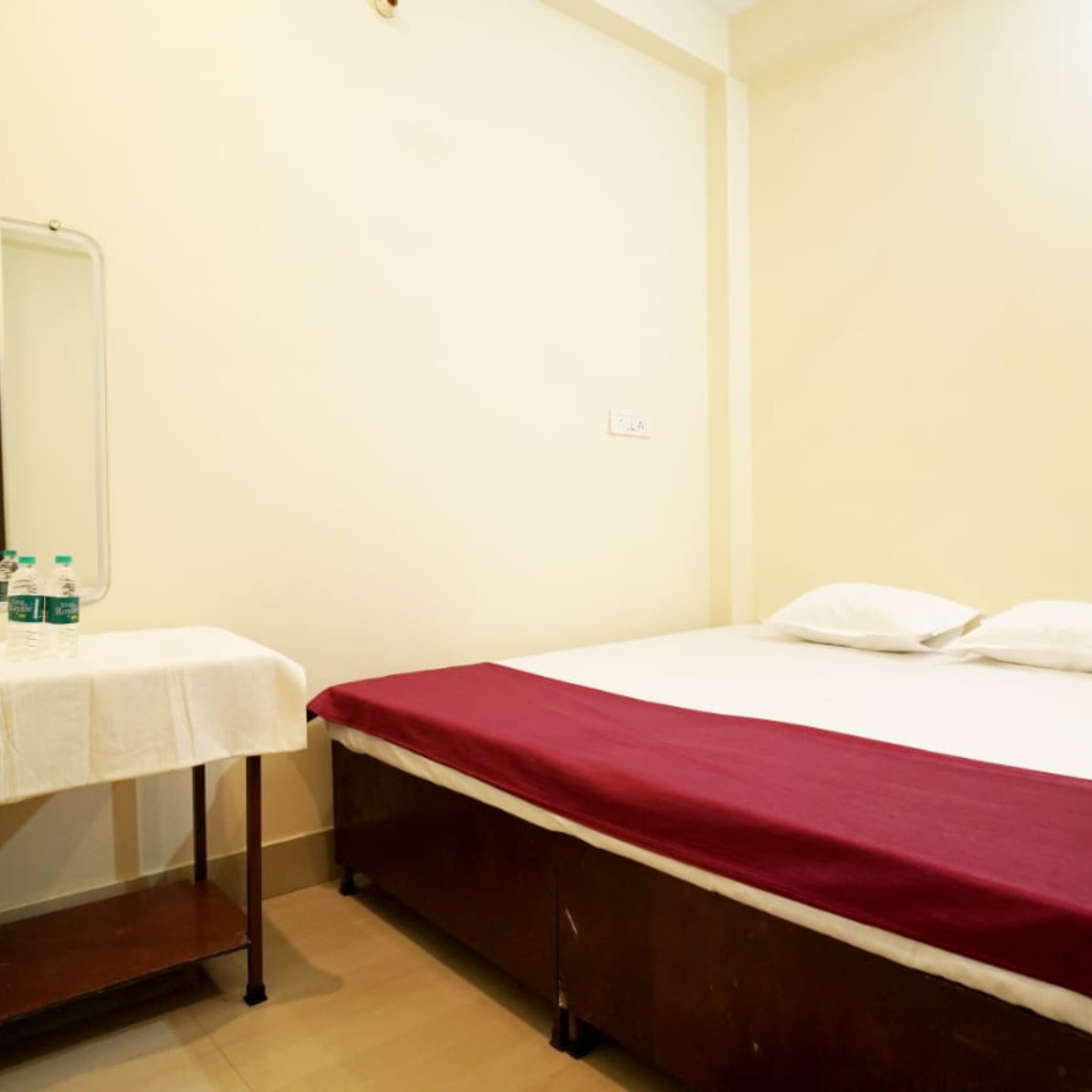 Gulab Homestay - Tap to explore photos