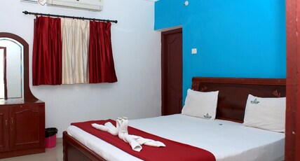 Rama Palace Room Type - Double Bed AC
