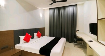 Hotel Nikhil Regency Room Type - Deluxe Room