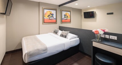 Value Hotel Nice Room Type - Standard Queen No Windows