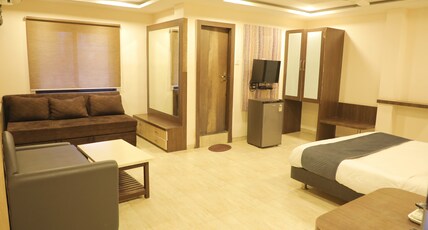 Prashant Hotel Room Type - Family Suite Room