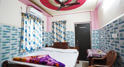GOURANGA GUEST HOUSE Room Type - Deluxe AC Double bed