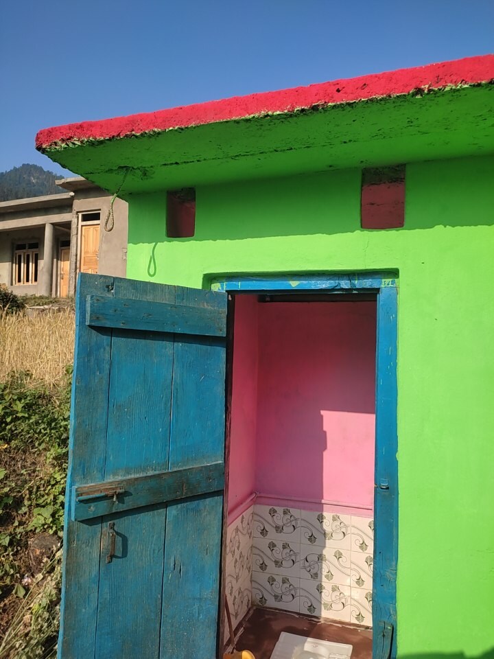 Bansi Narayan Rishi Homestay, Urgam - Tap to explore photos