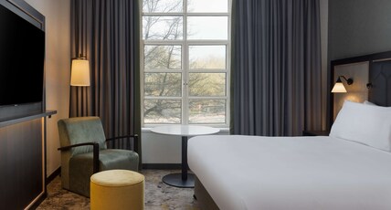 Hilton Cardiff Room Type - King Hilton Guestroom