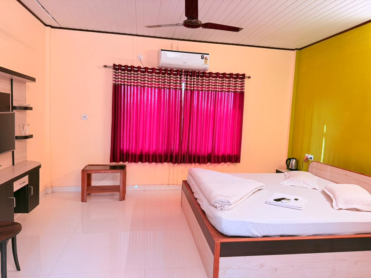 SDD Resort Murti - Tap to explore photos