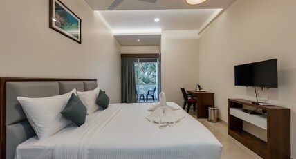 Hotel Aaradhya Adorer Room Type - Deluxe Room