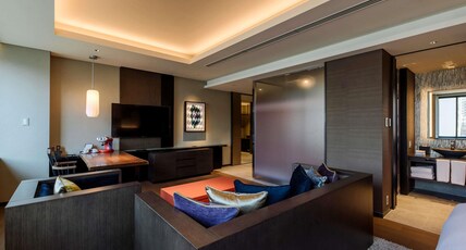 PULLMAN TOKYO TAMACHI Room Type - Superior Suite, Lounge Access, 1 King Bed