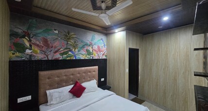 Tyagi Comfort Stay, Mussoorie Room Type - Deluxe Room Without View
